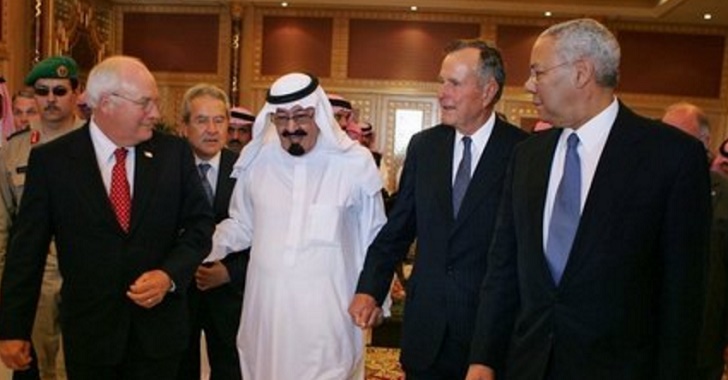 De izquierda a derecha, Dick Cheney, el ex-rey saudí Abdulasis, George Bush y Colin Powell