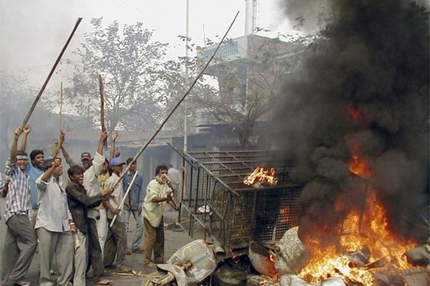 Los disturbios en Gujarat en 2002