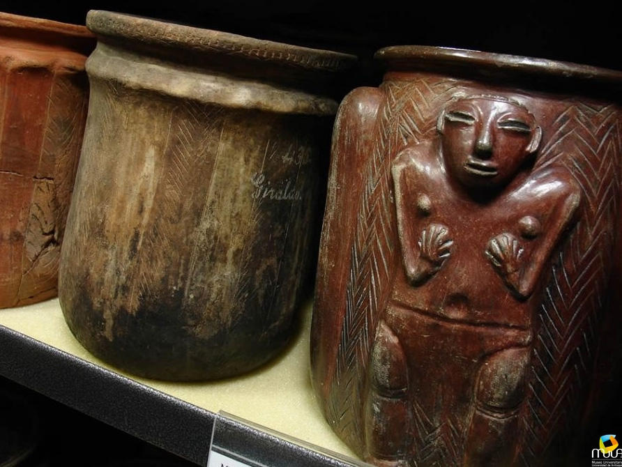 Tumbas de 2000 años de antigüedad halladas en Colombia Tumbas de 2000 años de antigüedad halladas en Colombia