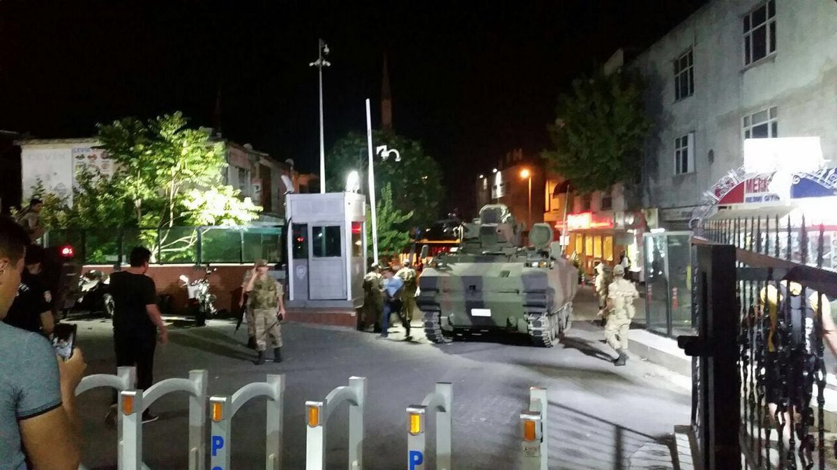 Tanques en Istanbul