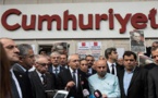 Detenido el presidente del diario de oposición turco Cumhuriyet