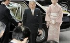 El emperador de Japón cumple 75 años en pleno estrés familiar