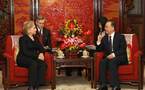 Wen y Clinton subrayan relaciones bilaterales citando refranes chinos