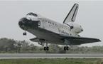 Transbordador espacial Discovery aterriza en Florida