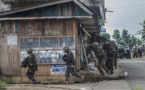 El desespero de los civiles en una ciudad devastada de Filipinas