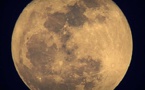 Estudio: La Luna posee mucha más agua de lo que se pensaba