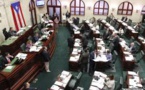 Puerto Rico:Legislatura rechaza reducir jornada de empleados públicos