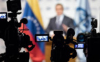 Santos lamenta salida del aire en Venezuela de canal Caracol