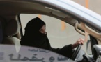 Arabia Saudí levanta prohibición y autoriza a las mujeres a conducir