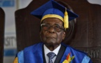 Mugabe pierde apoyo de su partido tras golpe de Estado en Zimbabue