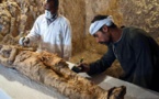 Arqueólogos egipcios descubren dos tumbas antiguas en Luxor
