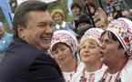 Antiguos enemigos felicitan a Víctor Yanukóvich por su victoria