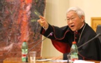 Vaticano desmiente a cardenal que lo acusó de "venderse" a China