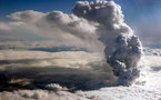 Islandia, un país apacible sacudido por crisis y volcanes