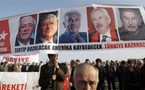 Turquía: 196 sospechosos, entre ellos militares, serán juzgados por complot