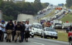 Continúa paro de camioneros en Brasil y la crisis es cada vez mayor