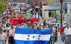 Educadores hondureños levantan paro tras acordar con el gobierno