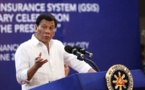 Presidente filipino Duterte defiende su idea de un dios "estúpido"