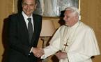 El Papa llega a España, donde tradición católica cada vez tiene menos peso