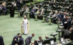 Parlamento iraní destituye al ministro de Economía por la crisis