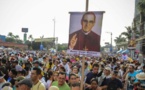 El papa proclamó santos a Romero y Pablo VI y elogió su atención a los pobres El papa proclamó santos a Romero y Pablo VI y elogió su atención a los pobres