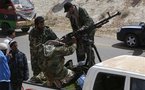 Libia: rebeldes proponen un alto al fuego rechazado por gobierno de Gadafi