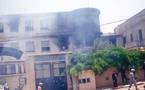 Argelia: subprefectura incendiada por manifestantes que piden viviendas