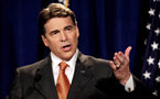 Conservador gobernador de Texas Rick Perry anuncia su candidatura en EEUU