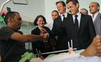 Cameron y Sarkozy dicen en Trípoli que Gadafi sigue siendo un "peligro"