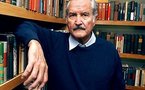 Las huellas de Carlos Fuentes en París pasan por plazas, cines y cabarets