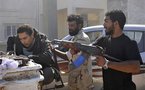 Fuerzas del CNT retroceden en Sirte bajo el fuego de los pro-Gadafi
