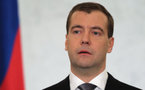 Medvedev advierte contra "provocadores" e injerencias pero anuncia cambios