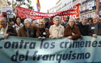 Miles de personas se manifiestan en España en apoyo del juez Garzón