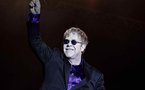 Elton John cautivó en primer concierto en Costa Rica