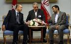 Entre EEUU, Irán y Siria, la diplomacia turca hace encaje de bolillos