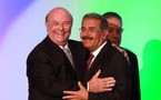 Oficialista Medina y ex mandatario Mejía se disputan presidencia dominicana