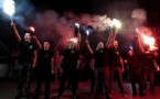Cabezas rapadas, mujeres y estudiantes: los neonazis seducen en Grecia