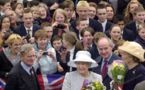 La reina visita Irlanda del Norte, donde se reunirá con exdirigente del IRA