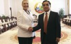 Clinton llega a Laos para una visita histórica