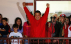 Chávez gana con comodidad las presidenciales, pero oposición se fortalece