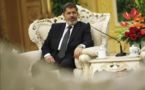 Mursi refuerza sus prerrogativas y destituye al fiscal general