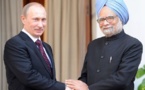 Putin firma acuerdos militares durante visita a India