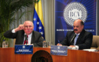 Gobierno venezolano devalúa el bolívar más de 30% de 4,30 por dólar a 6,30 por dólar