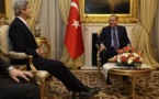 Kerry en Egipto para intentar impulsar consenso político