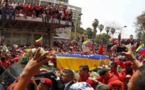 "Chávez se queda en nuestros corazones": masivo y desgarrador adiós al mandatario