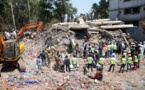 Al menos 72 muertos al desplomarse un edificio cerca de Bombay