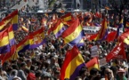 Miles de españoles reclaman el fin de la monarquía en el aniversario de la República