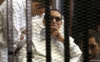 Justicia egipcia ordena liberación de Mubarak en un caso, pero sigue detenido por otro