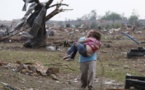 Buscan sobrevivientes de devastador tornado en Oklahoma que dejó al menos 24 muertos
