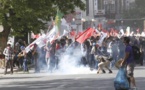 Los manifestantes turcos, determinados frente a Erdogan, que rechaza una "primavera turca"